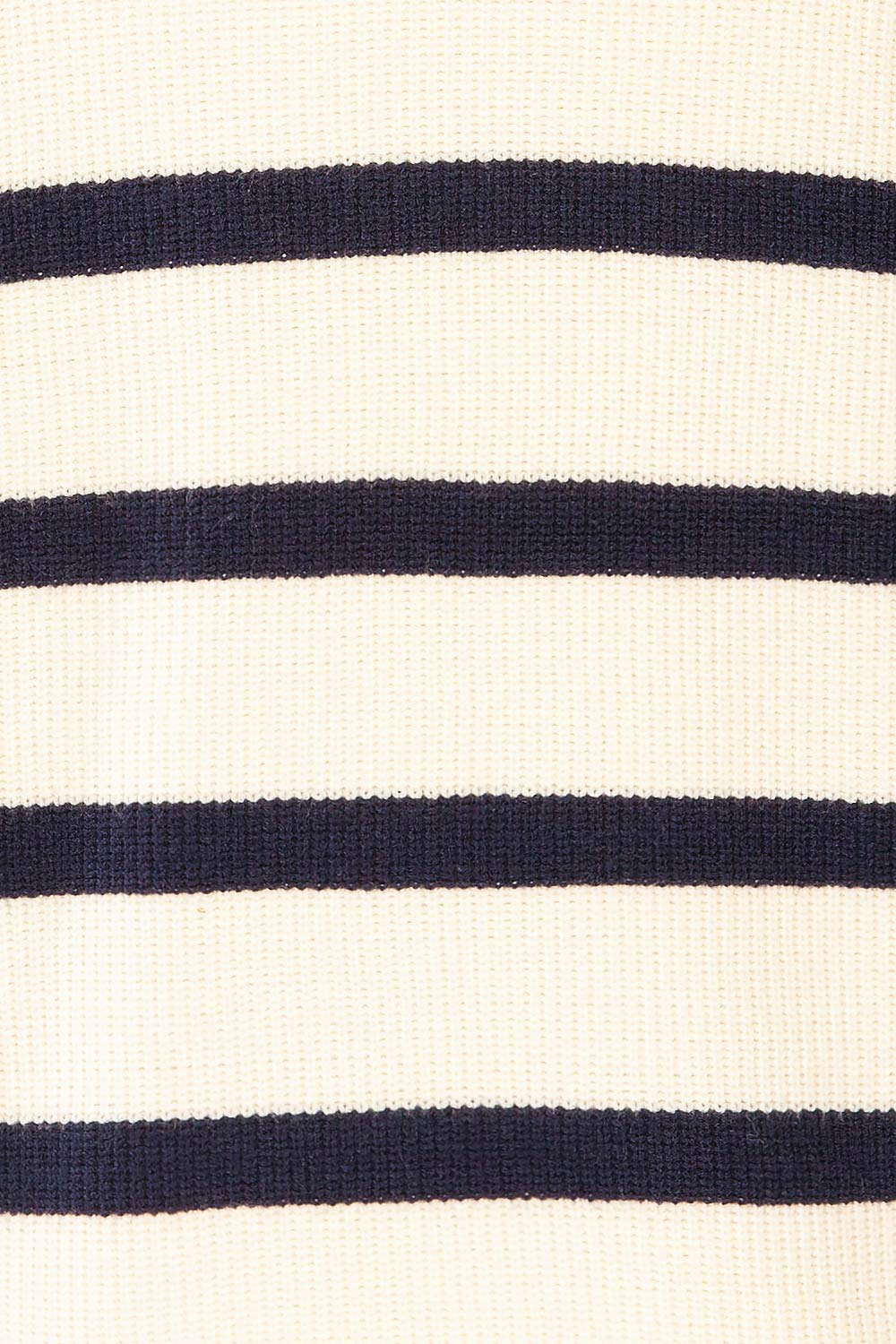 Virton White Top w/ Navy Stripes | La petite garçonne texture