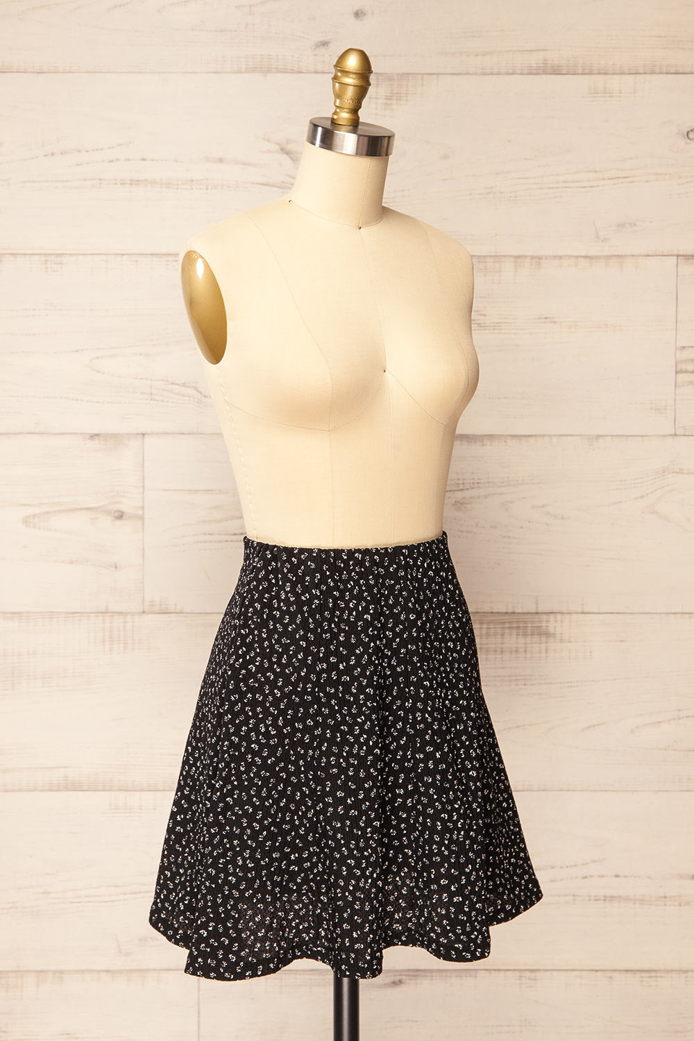 Warsop Black A-Line floral Skirt | La petite garçonne side view