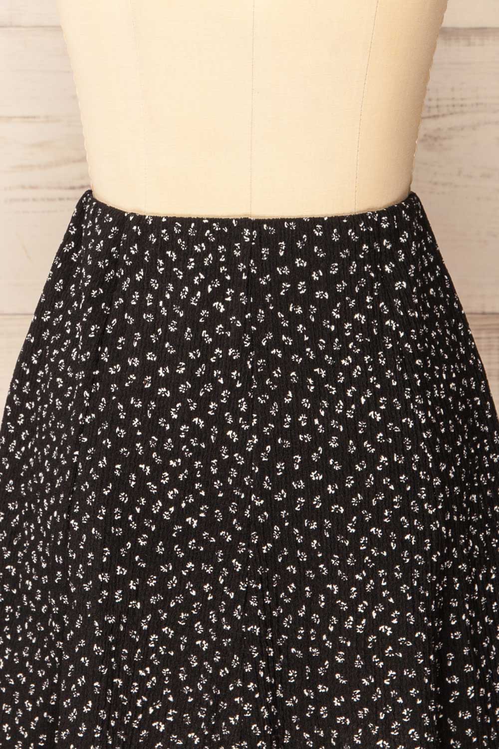 Warsop Black A-Line floral Skirt | La petite garçonne back