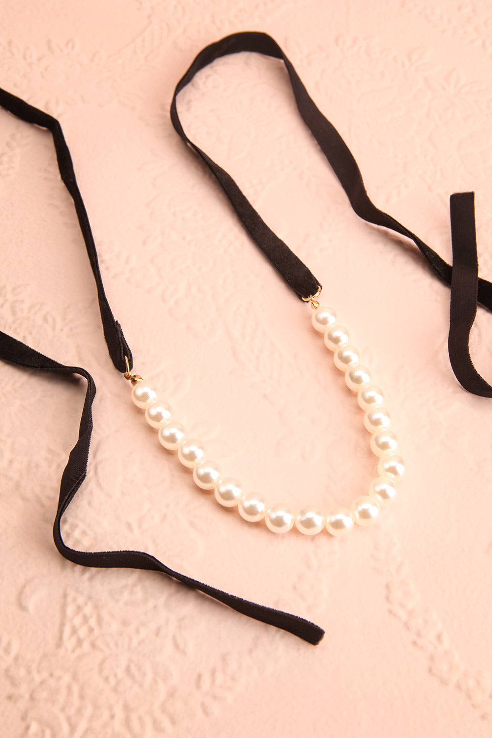 Pearl hot sale ribbon necklace