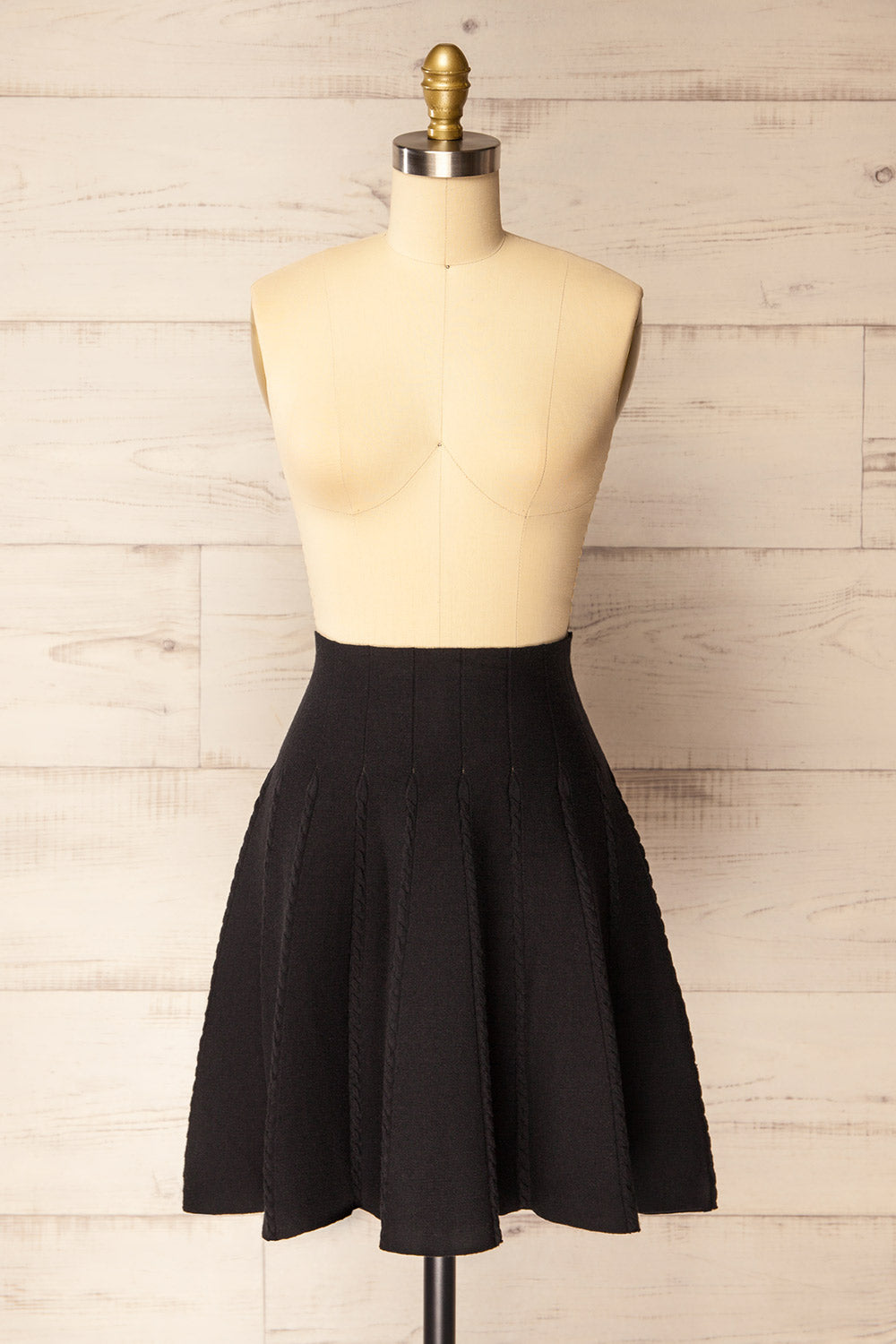 Yakima Black High-Waisted A-Line Skirt | La petite garçonne front view