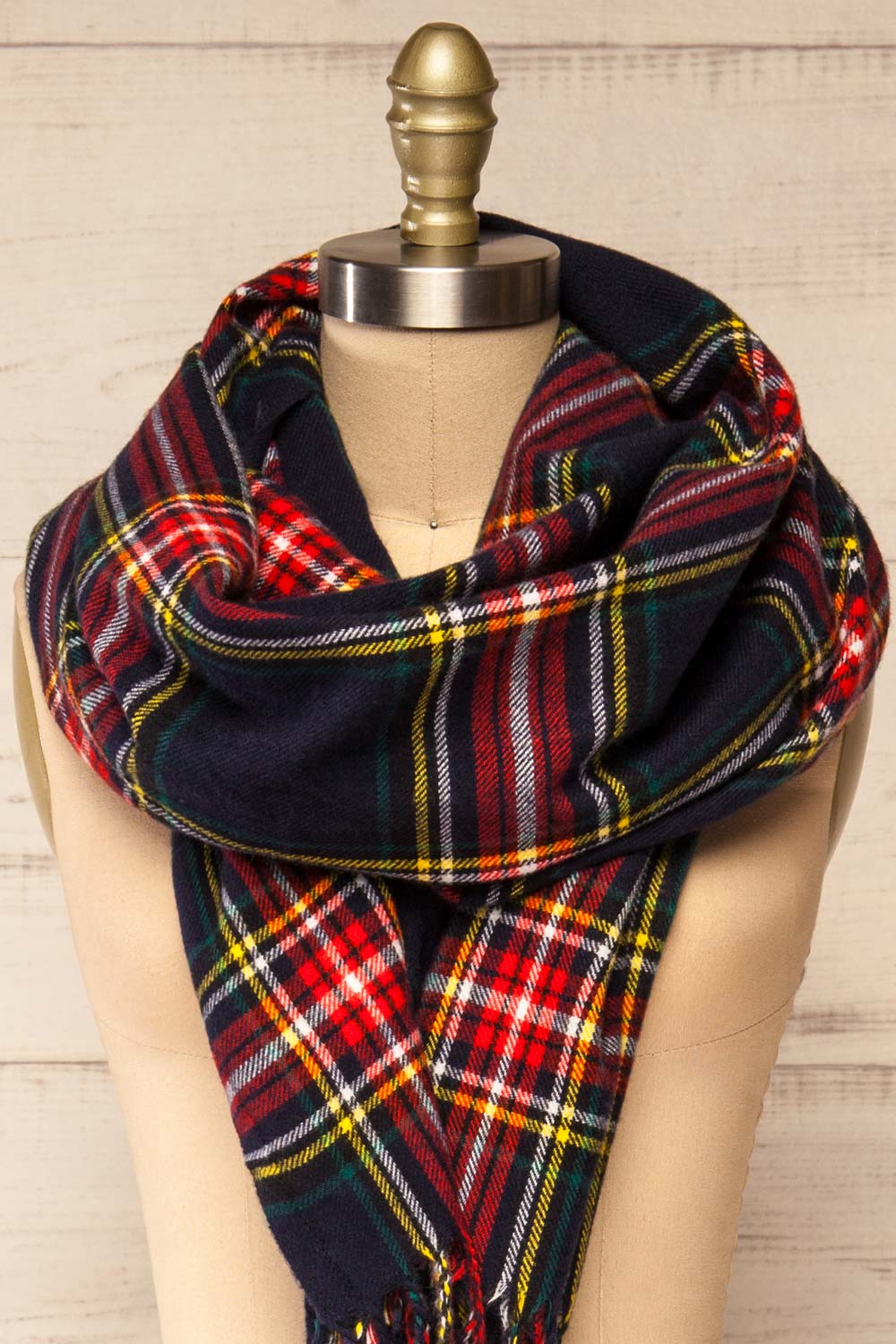 Zapolli Plaid Scarf | La petite garçonne close-up