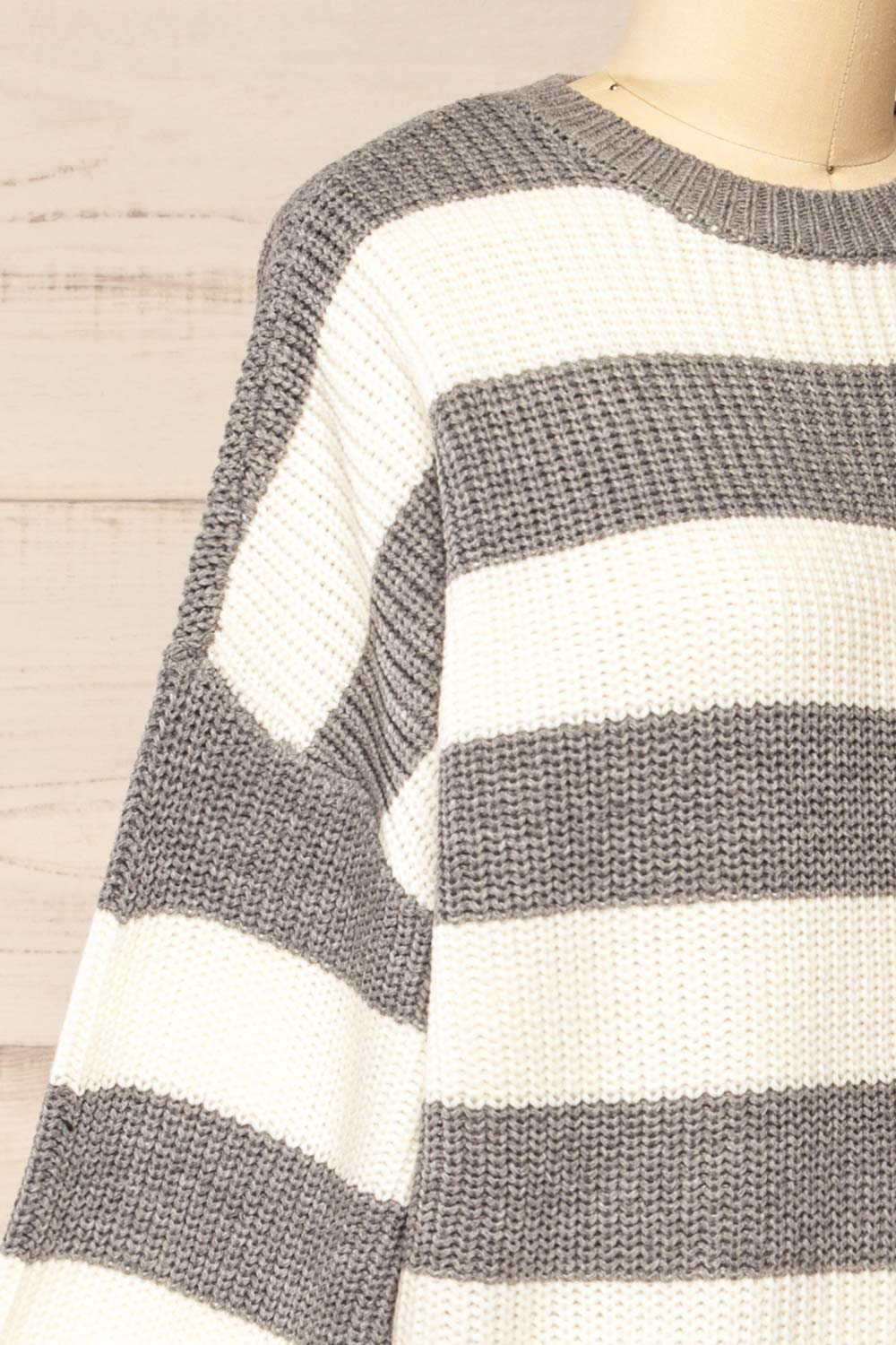 Zario Grey Stripped Oversized Knit Sweater | La petite garçonne side