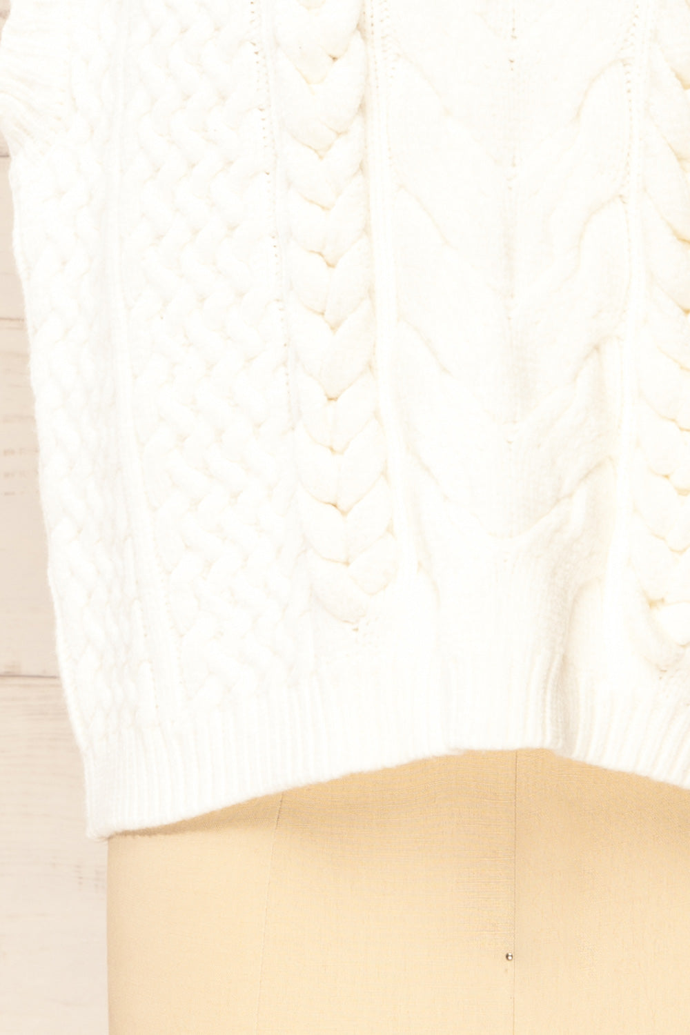 Zenon White Sleeveless Cable Knit Vest | La petite garçonne bottom