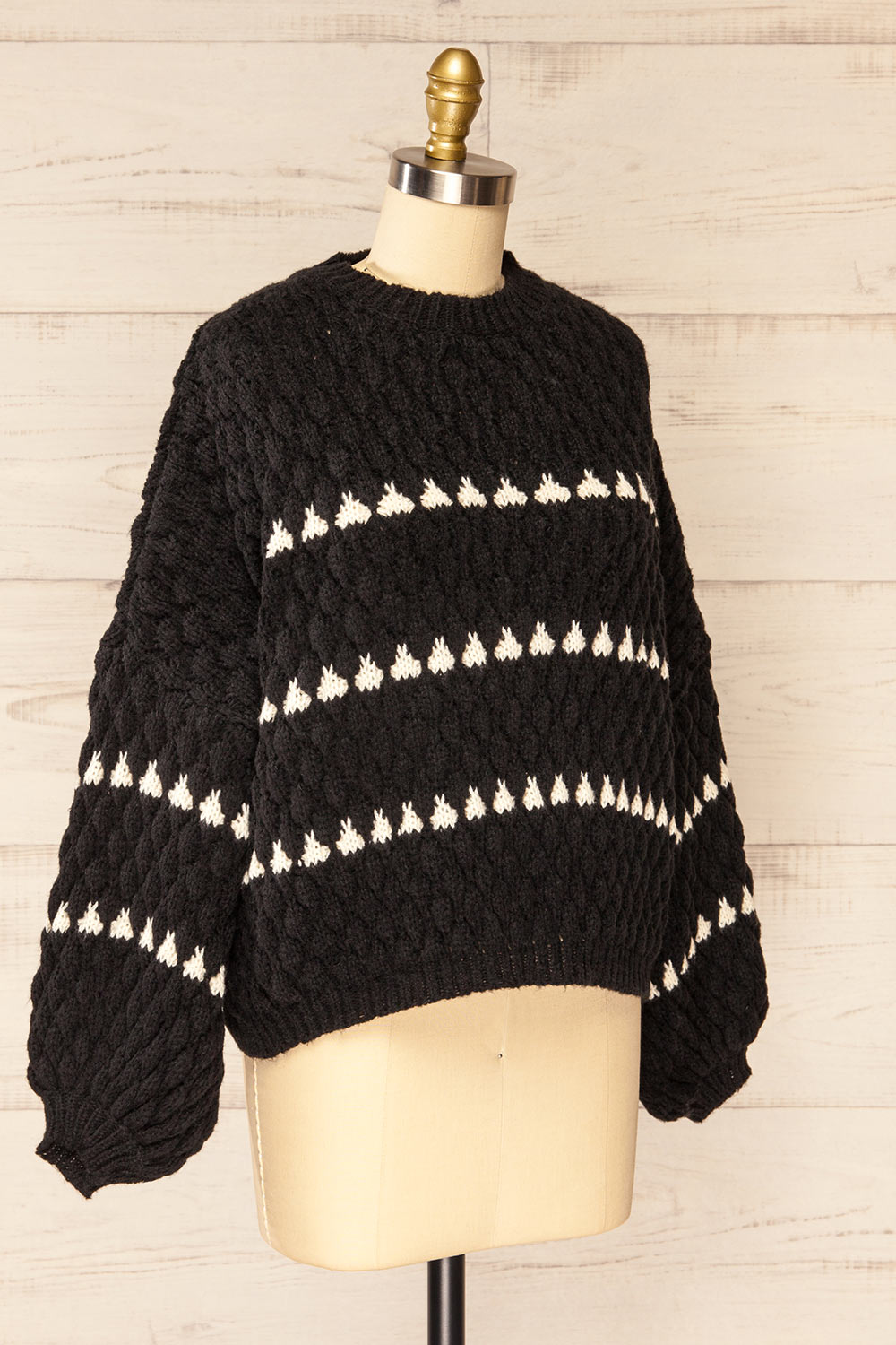 Zoar Black Overzised Knit Sweater | La petite garçonne side view