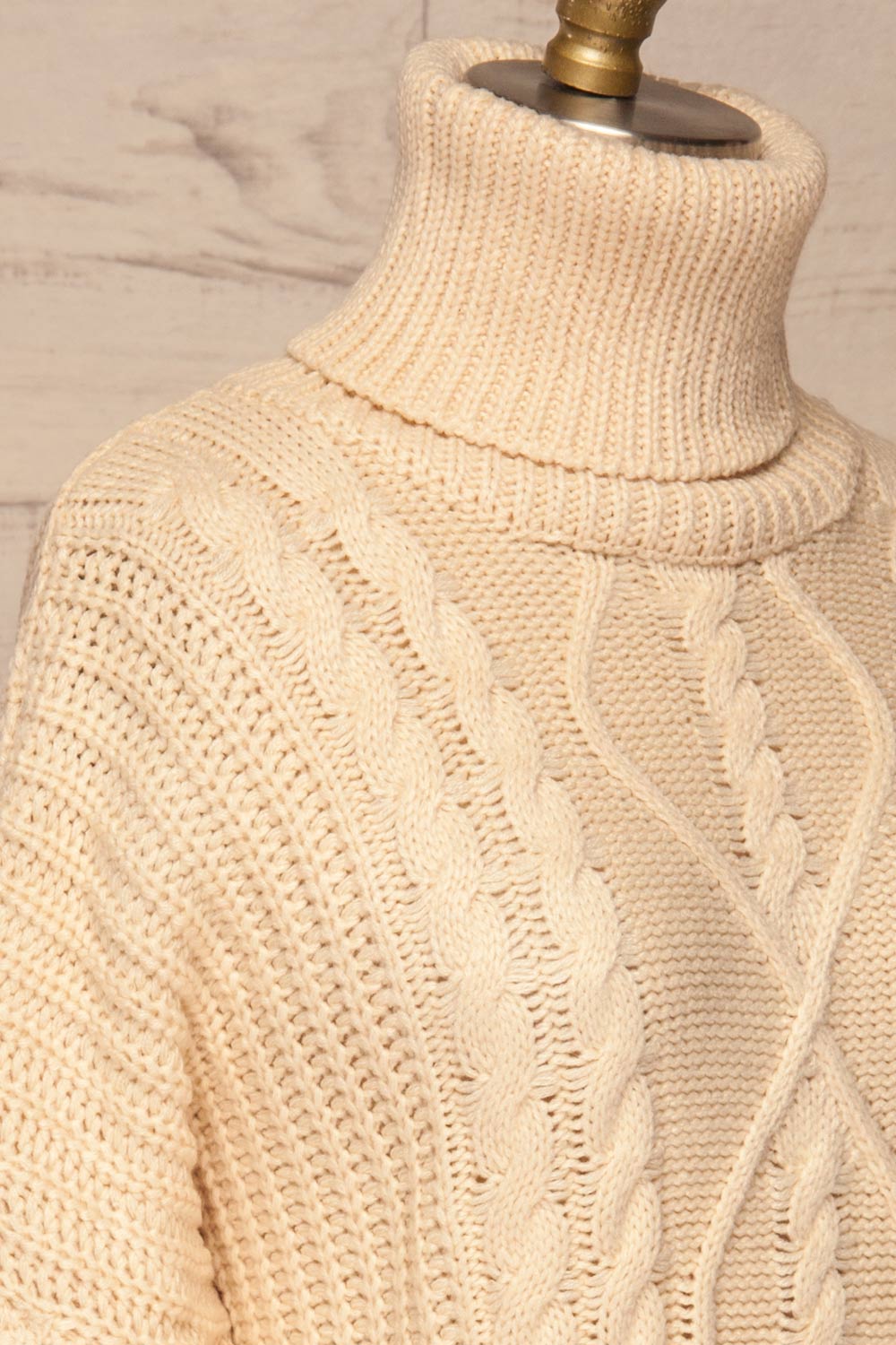 Abzac Ivory Turtleneck Sweater | Col Roulé side close up | La Petite Garçonne
