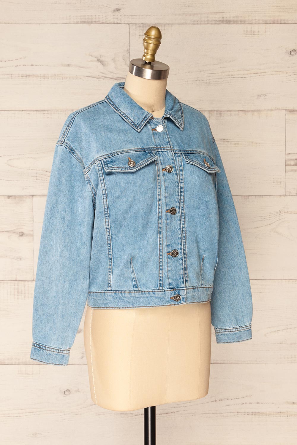 Andartikon Light Blue Denim Jacket | La petite garçonne side view