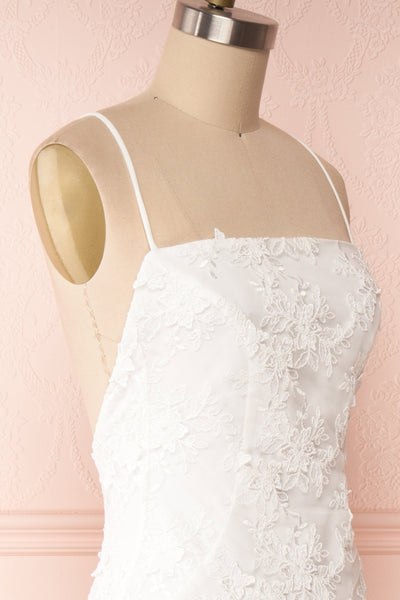 Aranna White Lace Bridal Dress | Robe Blanche side close up | Boudoir 1861
