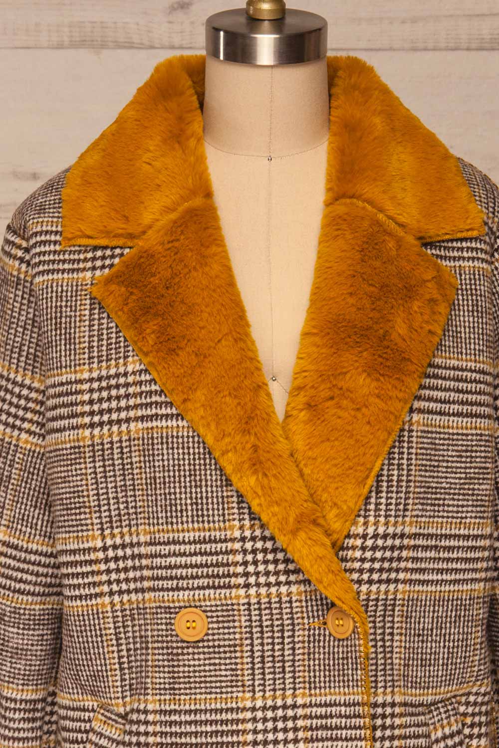 Arcanum Soft Plaid Topcoat | Manteau | La Petite Garçonne front close-up