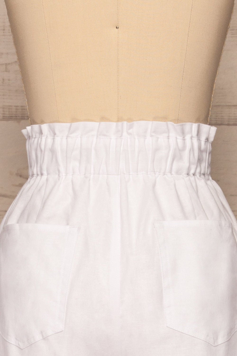 Arinsal White High Waist Cropped Pants | La petite garçonne back close-up