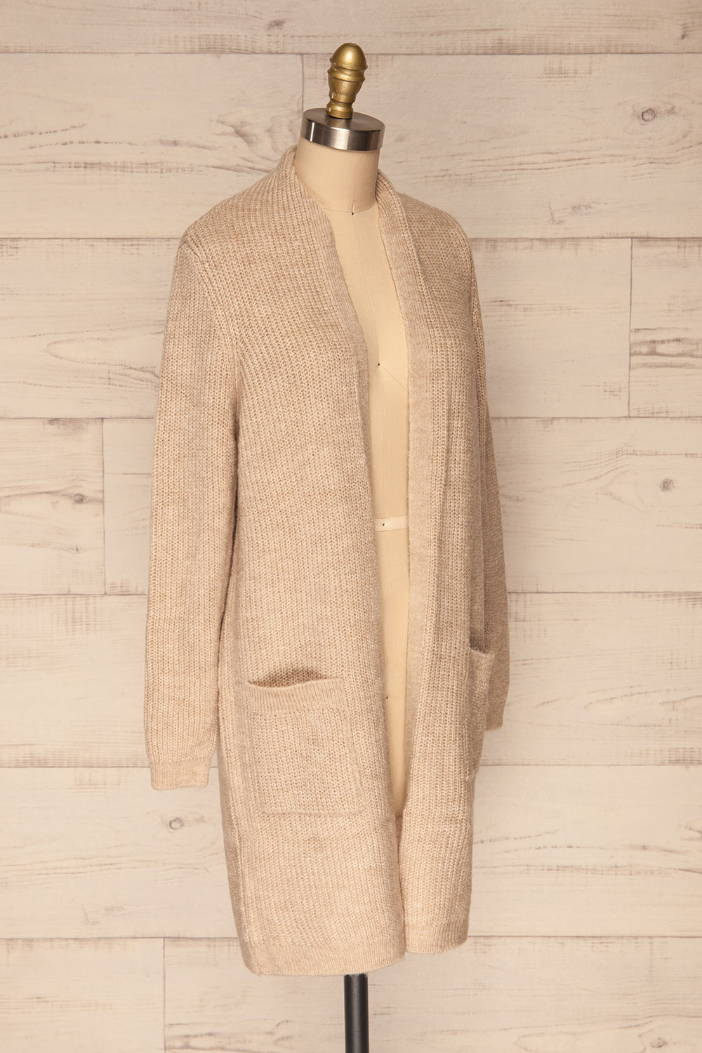 Arnhem Avoine Beige Knit Cardigan w/ Pockets | La Petite Garçonne side view 