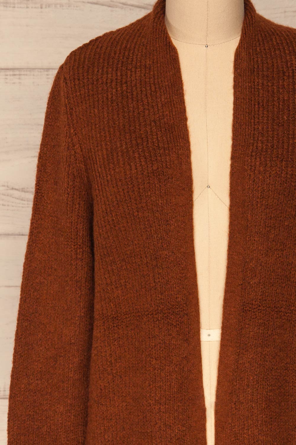 Arnhem Muscade Brown Knit Cardigan w/ Pockets | La Petite Garçonne front close-up