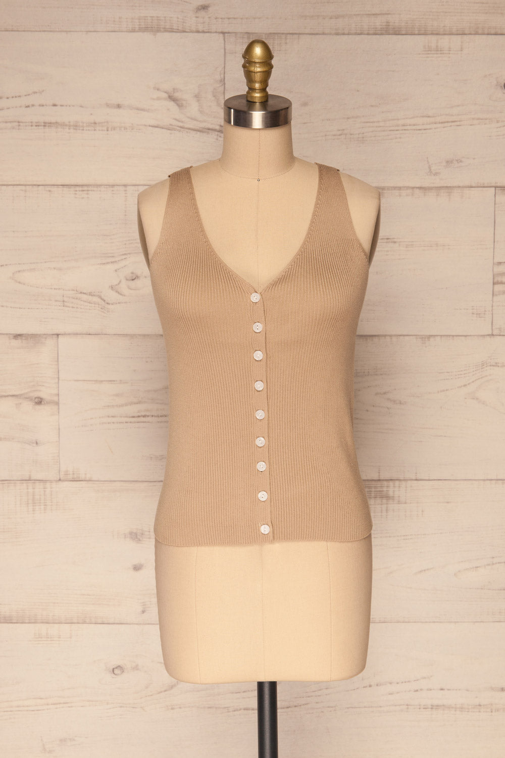 Arriphe Beige Ribbed Cami w/ Buttons | La petite garçonne front view