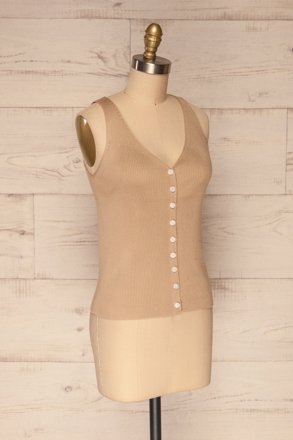 Arriphe Beige Ribbed Cami w/ Buttons | La petite garçonne side view