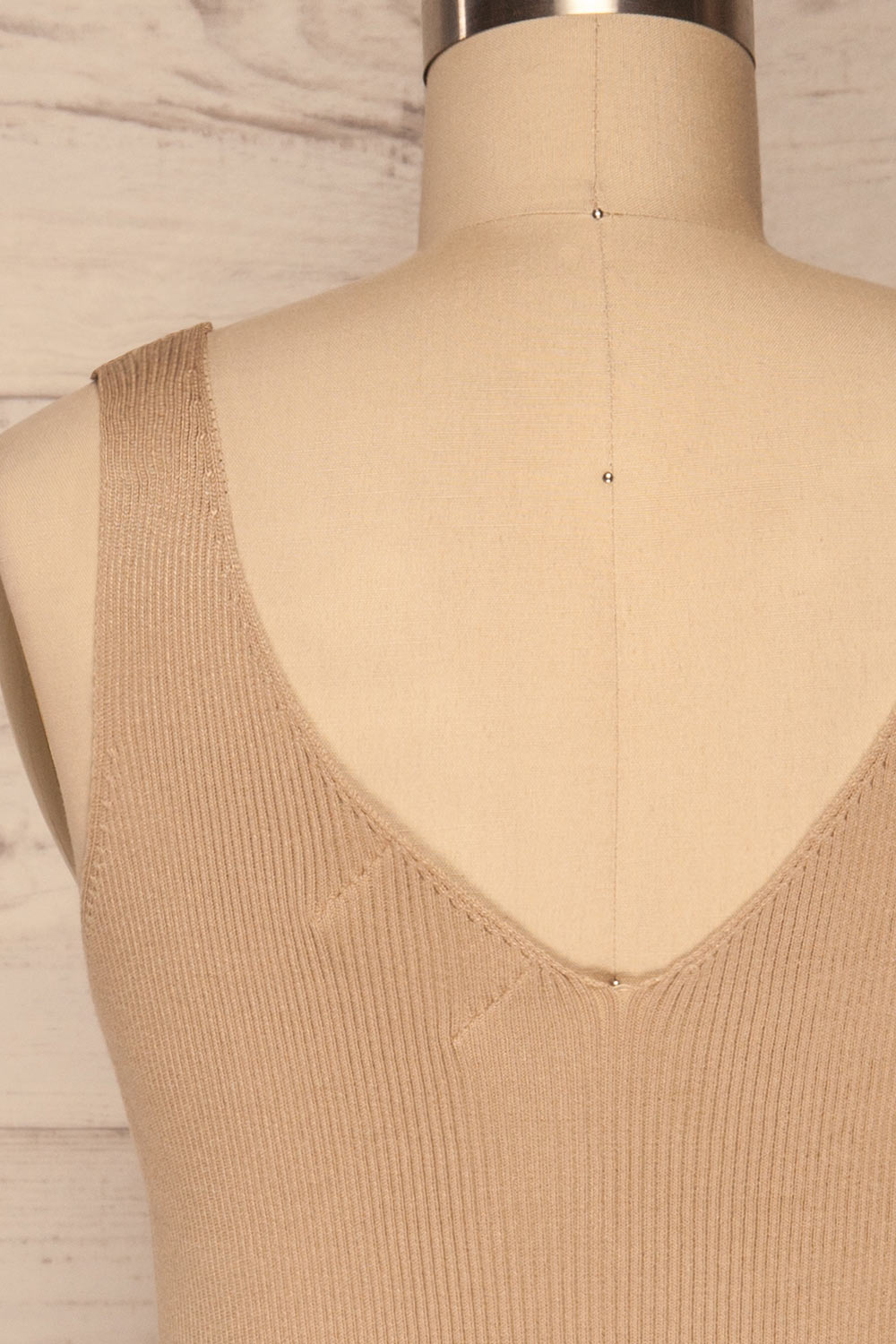 Arriphe Beige Ribbed Cami w/ Buttons | La petite garçonne back close up