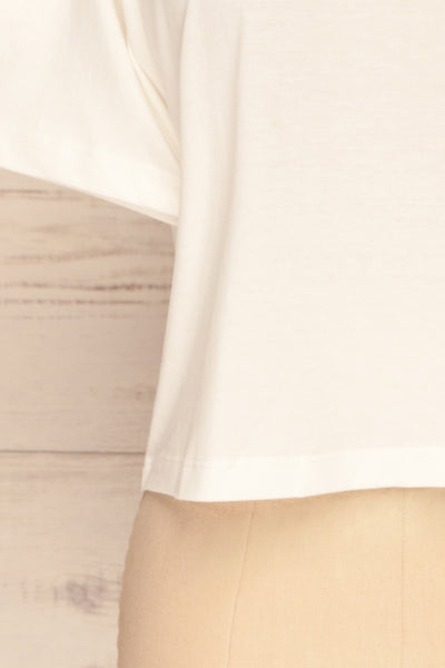 Arvika Chalk White Cotton Cropped T-Shirt | La Petite Garçonne bottom close-up