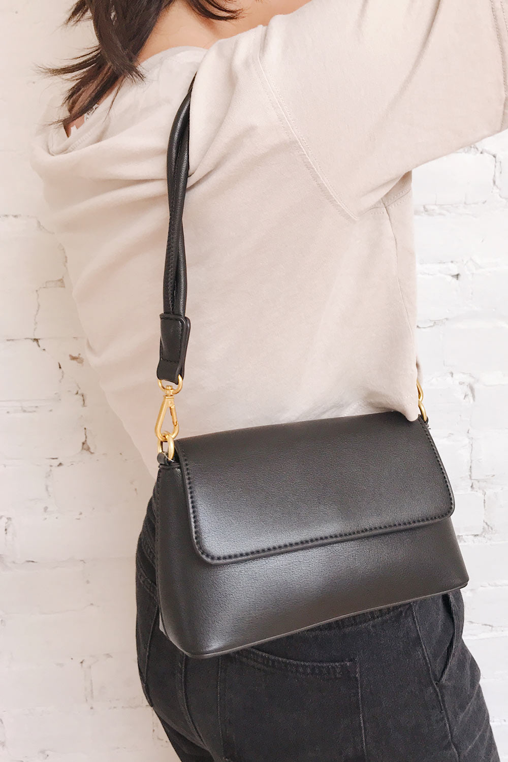 Faiwer Black Shoulder Bag w/ Removable Strap | La petite garçonne model