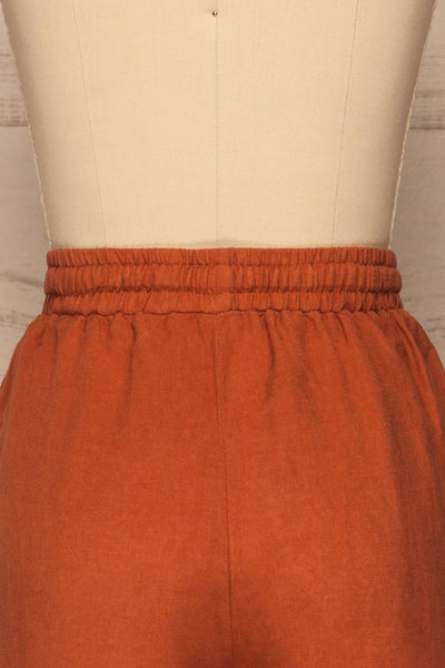 Barbascal Rust Orange Cropped Pants | La petite garçonne back close-up