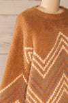 Bari Taupe Fuzzy Patterned Sweater | La petite garçonne side close-up