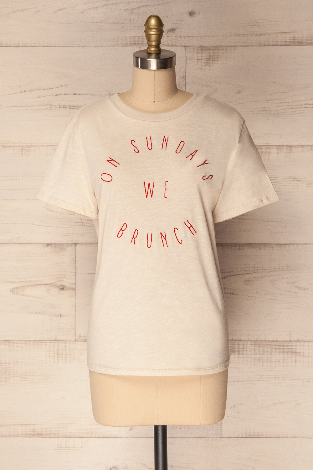 Brunhos Beige "On Sunday we Brunch" T-Shirt | La Petite Garçonne 1