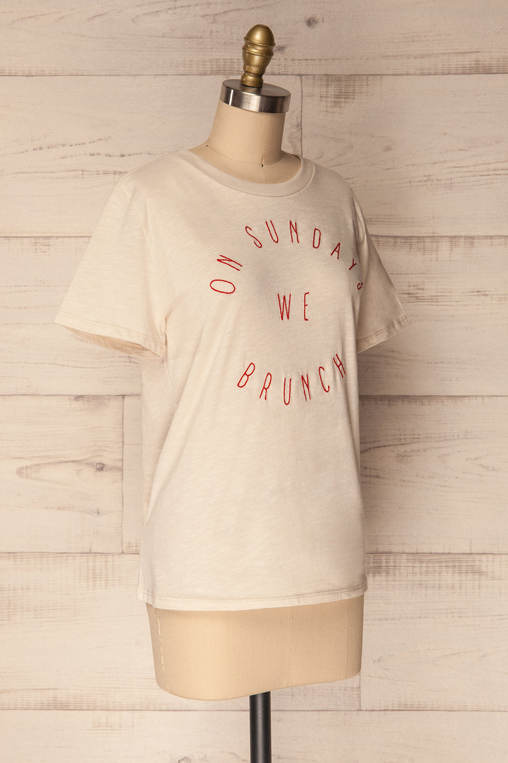 Brunhos Beige "On Sunday we Brunch" T-Shirt | La Petite Garçonne 3