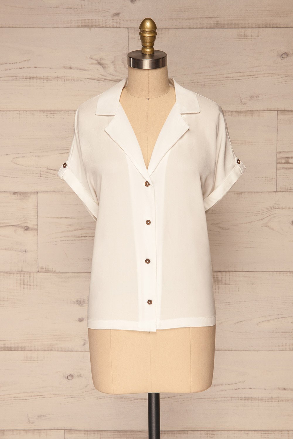 Buzau White Buttoned Short Sleeved Top front view | La petite garçonne