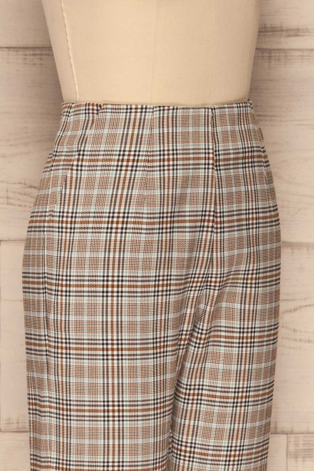 Byzcyna Beige & Black Plaid Pants  | SIDE CLOSE UP  | La Petite Garçonne