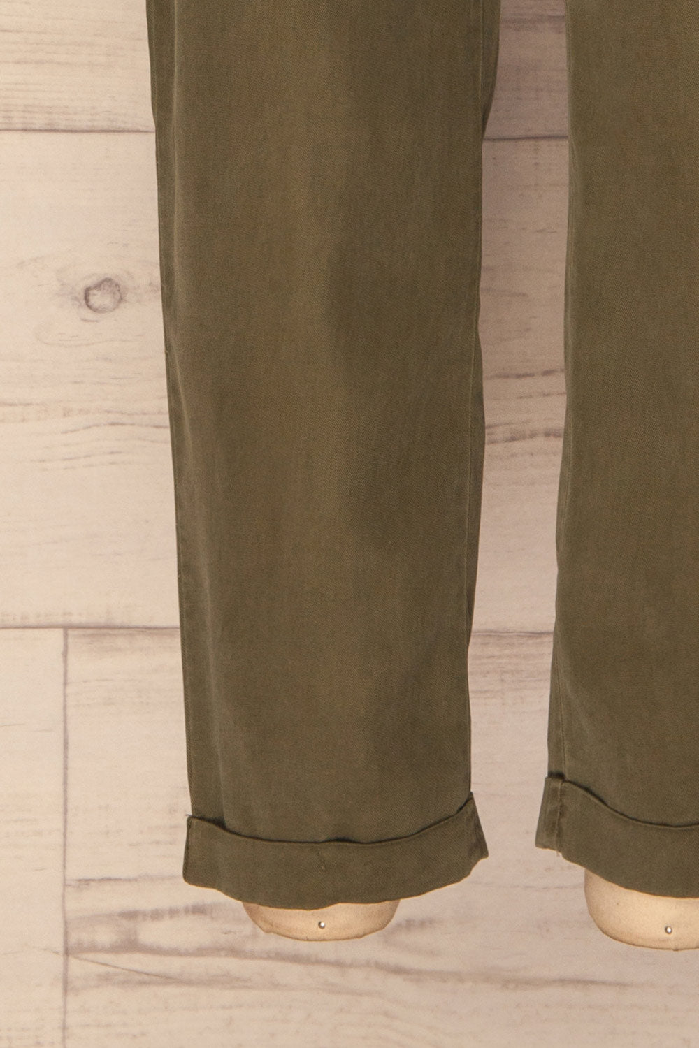 Reigate Olive Green Tapered Summer Pants | La Petite Garçonne 7