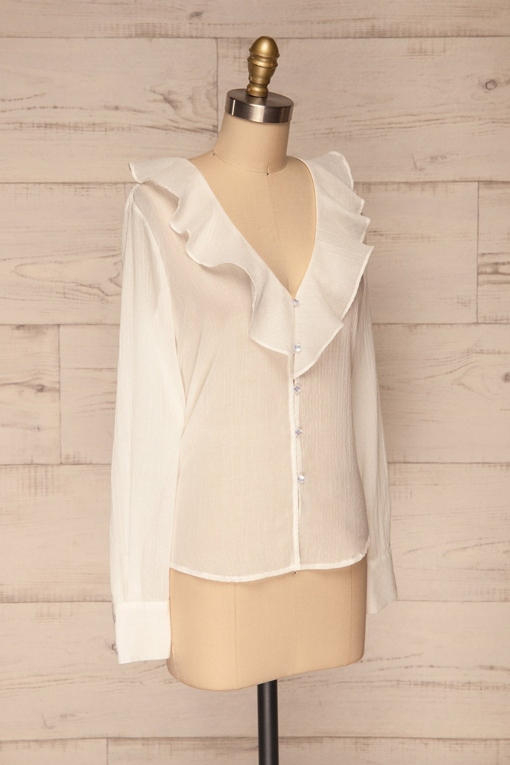 Carcelen White Ruffled Collar Blouse side view | La petite garçonne