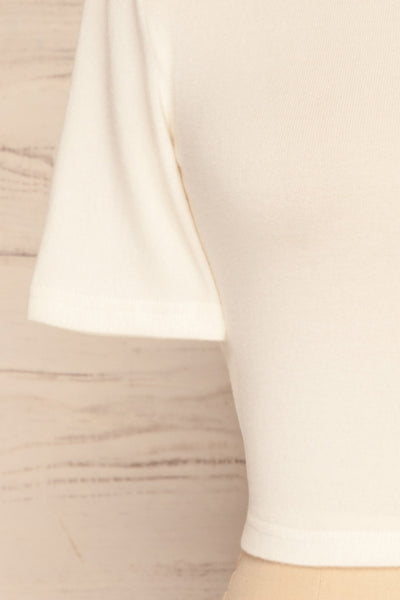 Carini Day White Soft Knit Cropped T-Shirt | SLEEVE CLOSE UP | La Petite Garçonne