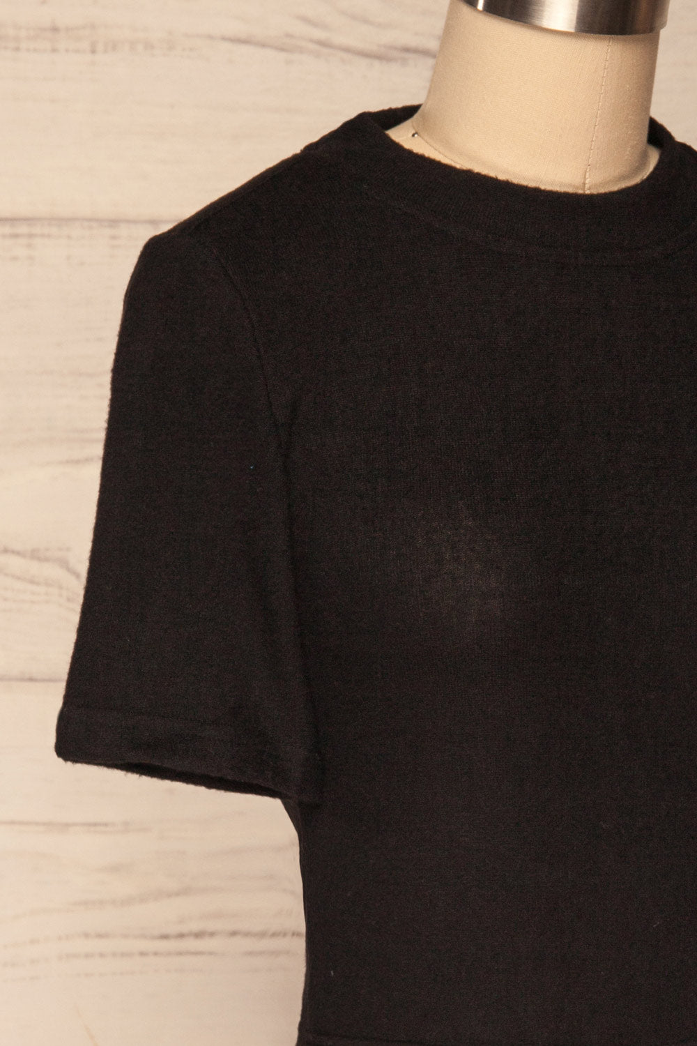  Carini Night Black Soft Knit Cropped T-Shirt | SIDE CLOSE UP | La Petite Garçonne