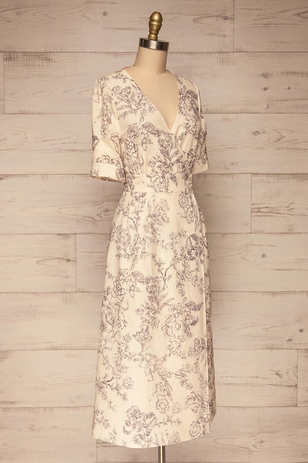 Cariyacu Off-White Floral Wrap Dress | La petite garçonne  side view 