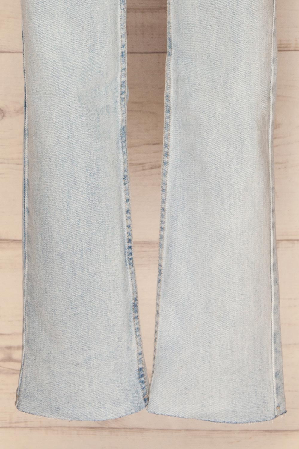 Cascada Light Denim Straight Leg Jeans | La petite garçonne legs