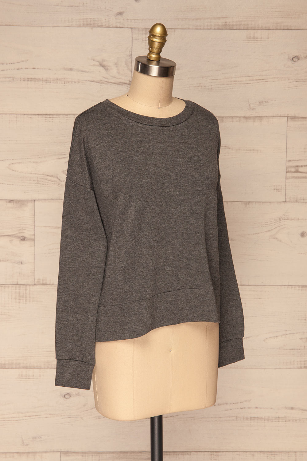 Cascajo Grey Long Sleeved Top | Chandail | La Petite Garçonne side view 