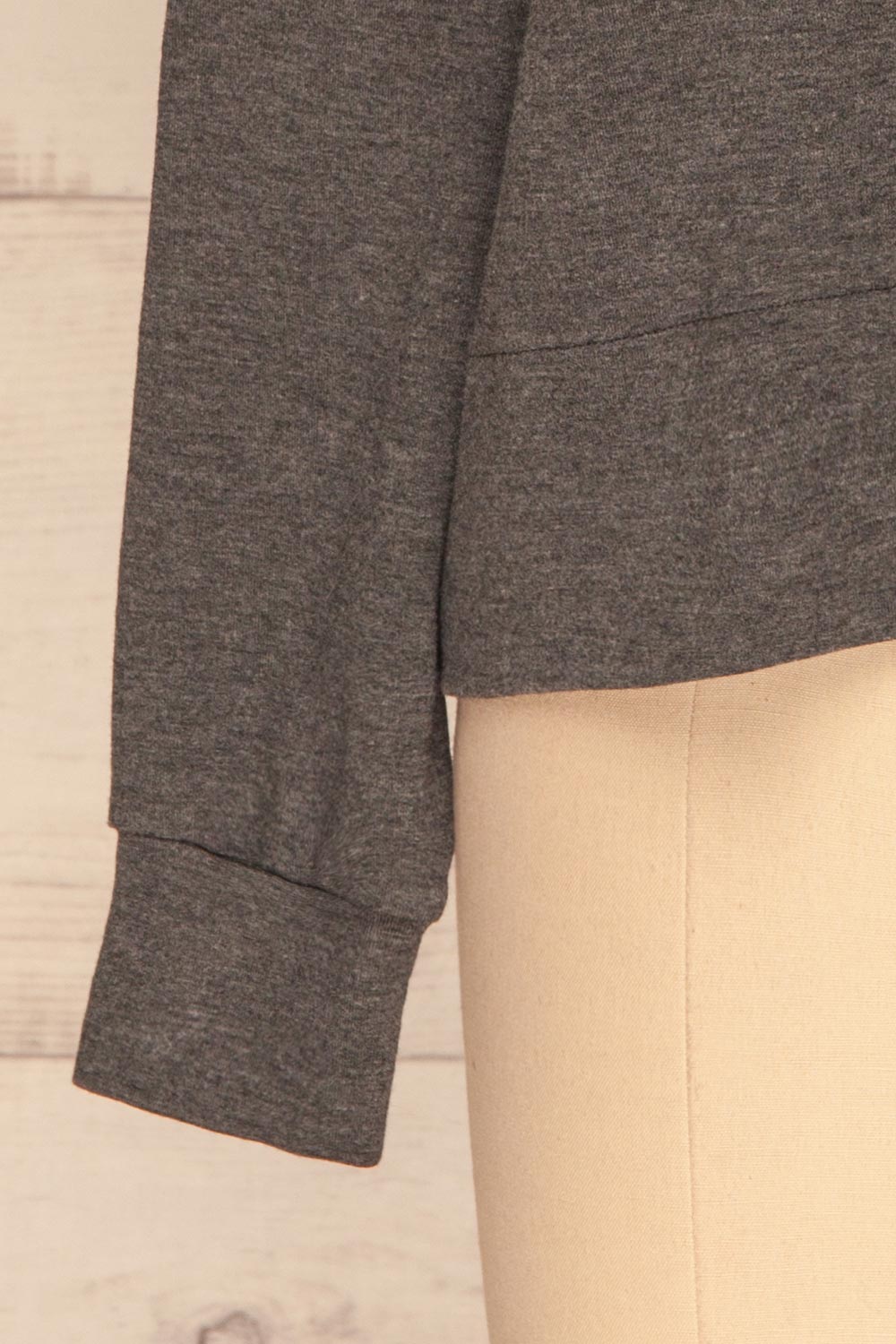 Cascajo Grey Long Sleeved Top | Chandail | La Petite Garçonne bottom close-up