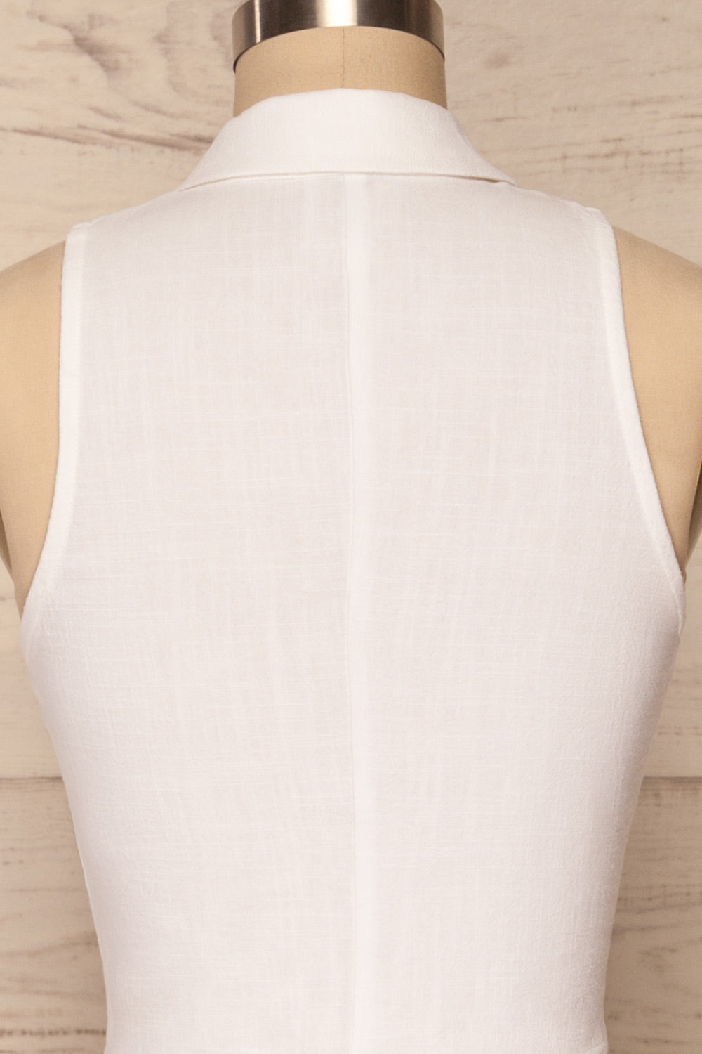 Cascarilla White Sleeveless Blouse | La petite garçonne back close up