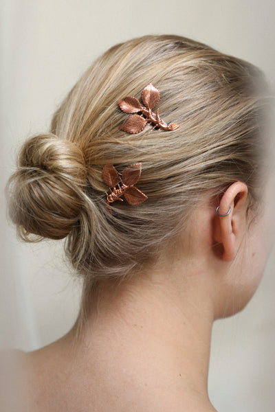 Ceta Rosegold Hair Combs Set with Leaves | Boudoir 1861 on model