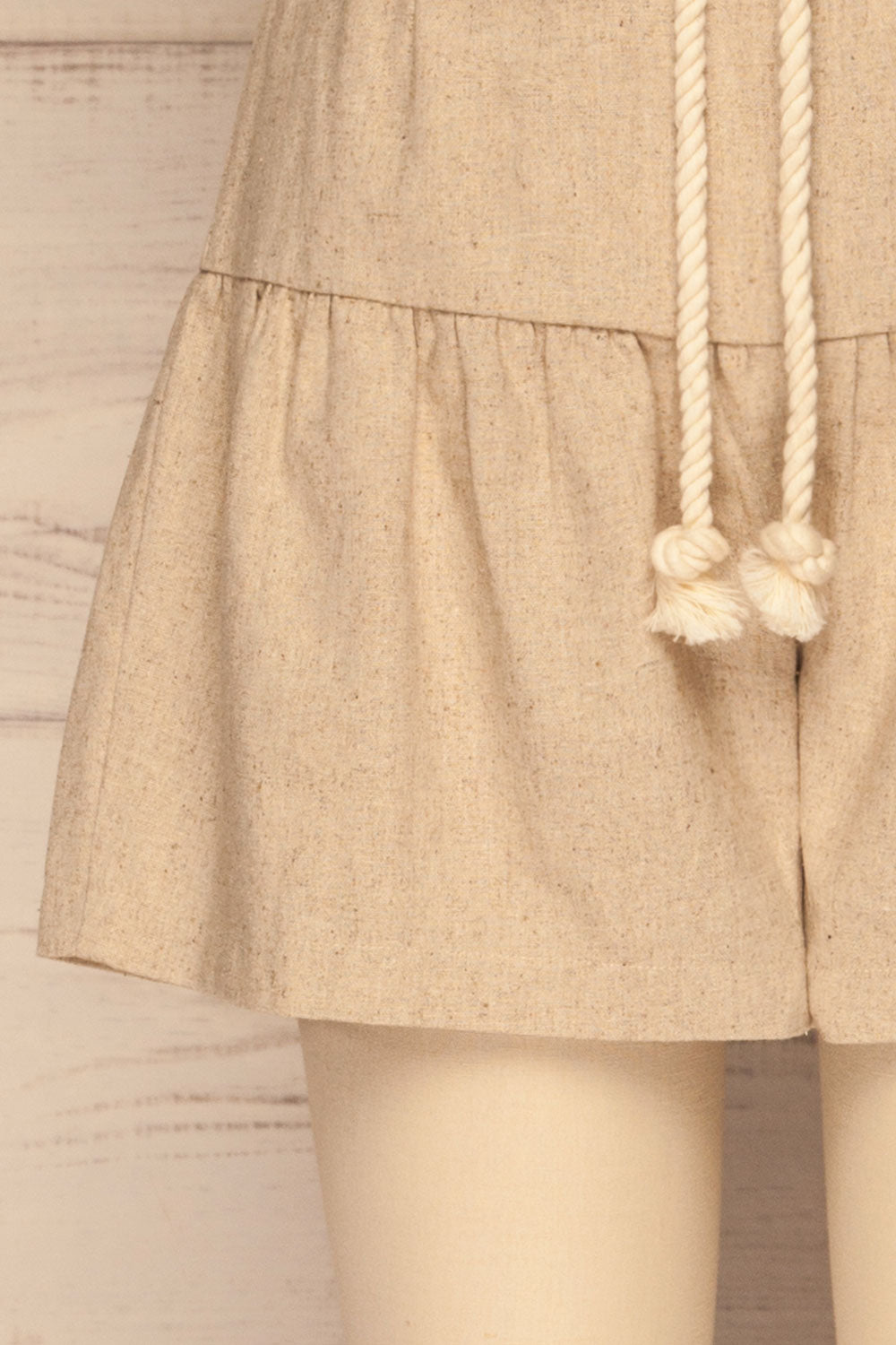 Cesena Beige Linen Shorts with Belt | La petite garçonne bottom 