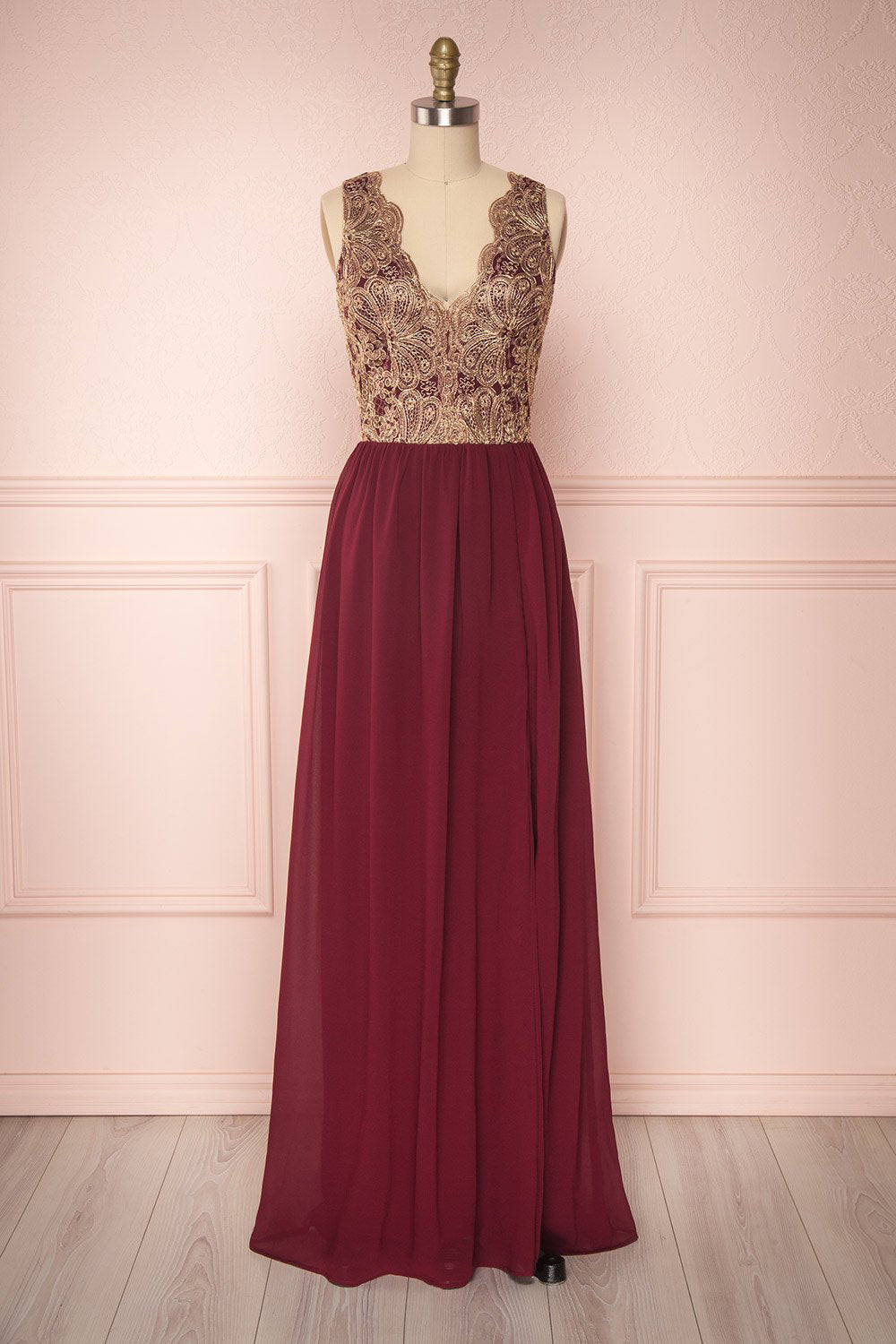 Dress at 25.000/= in maroon, gold,... - La Epic Boutique | Facebook