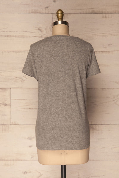 Chojna Grey Classic V Neck T-Shirt | La Petite Garçonne 5
