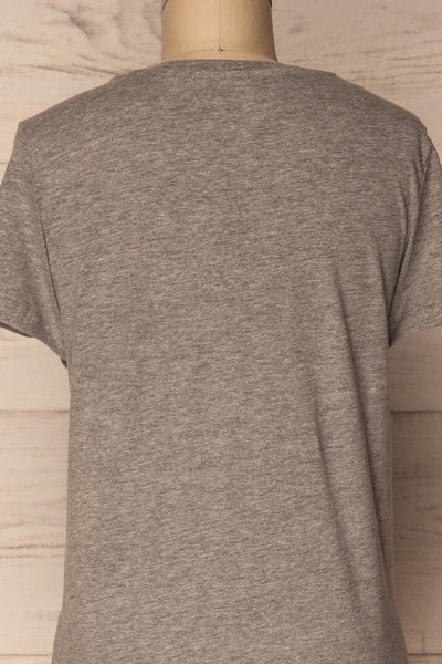 Chojna Grey Classic V Neck T-Shirt | La Petite Garçonne 6