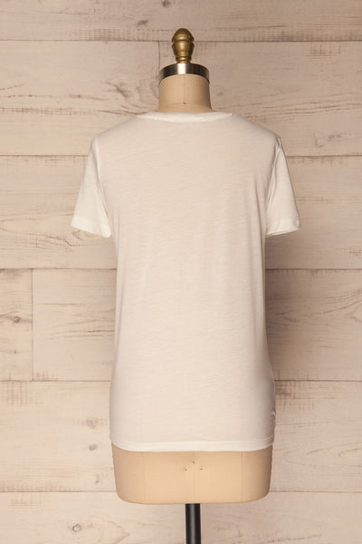 Chojna White Classic V Neck T-Shirt | La Petite Garçonne 5