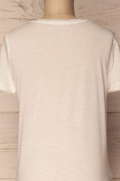 Chojna White Classic V Neck T-Shirt | La Petite Garçonne 6