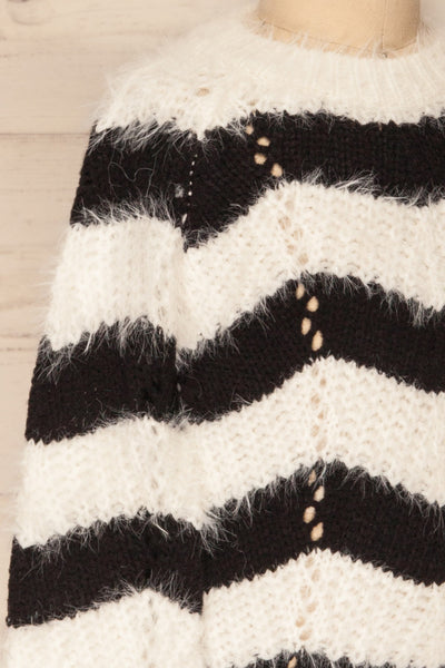 Cintia Dark Mini Kids White & Black Knit Sweater | La Petite Garçonne side close-up