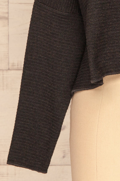Cloppenburg Grey Ribbed Sweater | Tricot | La Petite Garçonne bottom close-up