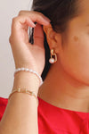 Cypres de Provence Gold Earrings w/ Pearl | La petite garçonne on model
