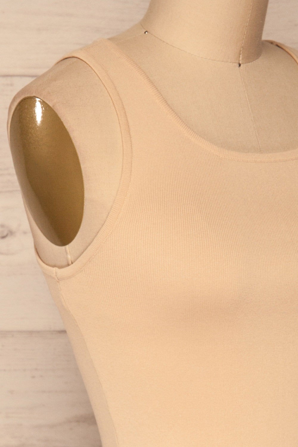 Czluchow Beige Ribbed Knit Cropped Tank Top | La Petite Garçonne side close-up