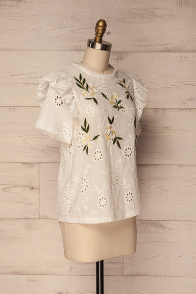 Dalsoyra White Embroidered Lace & Flowers Top | La Petite Garçonne 3