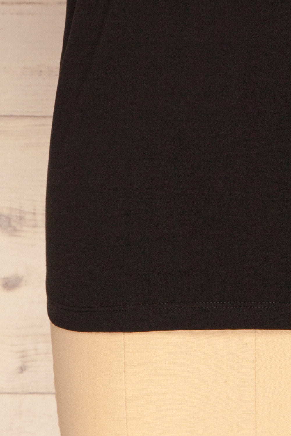 Dauve Black Rolled Sleeves T-Shirt | La petite garçonne bottom 