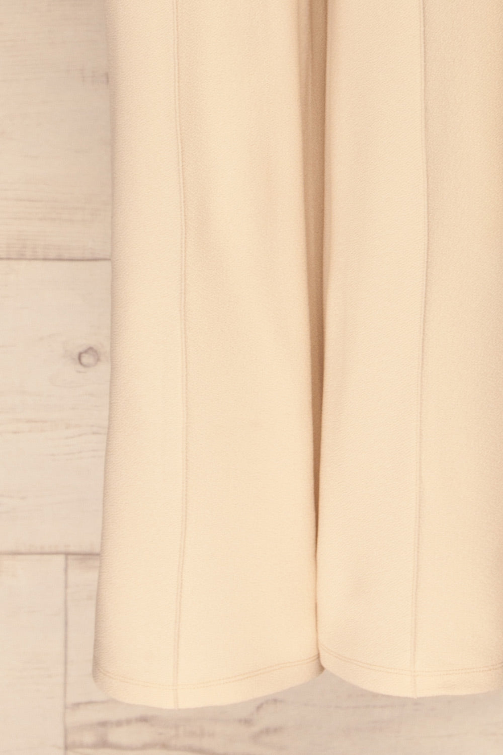 Devesa Beige Wide Leg Pants w/ Pockets | La petite garçonne legs